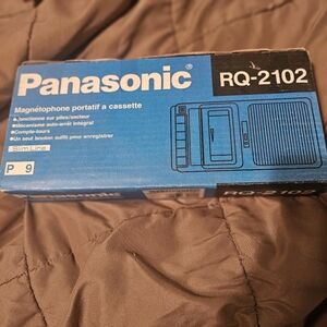 Panasonic RQ-2102 Portable Cassette Player